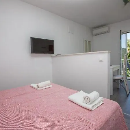 Apartament Roza - With Balcony Mokošica